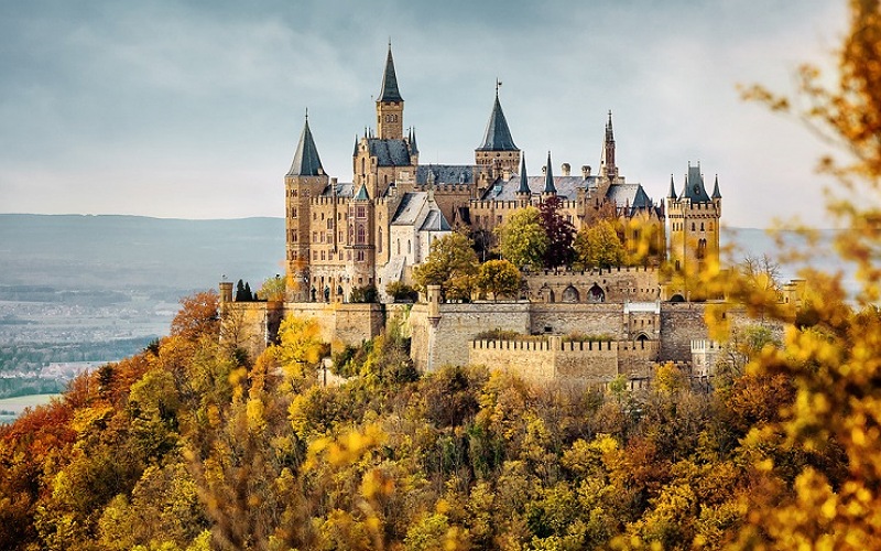 Toà lâu đài Hohenzollern - Lâu đài đẹp nhất Thế Giới